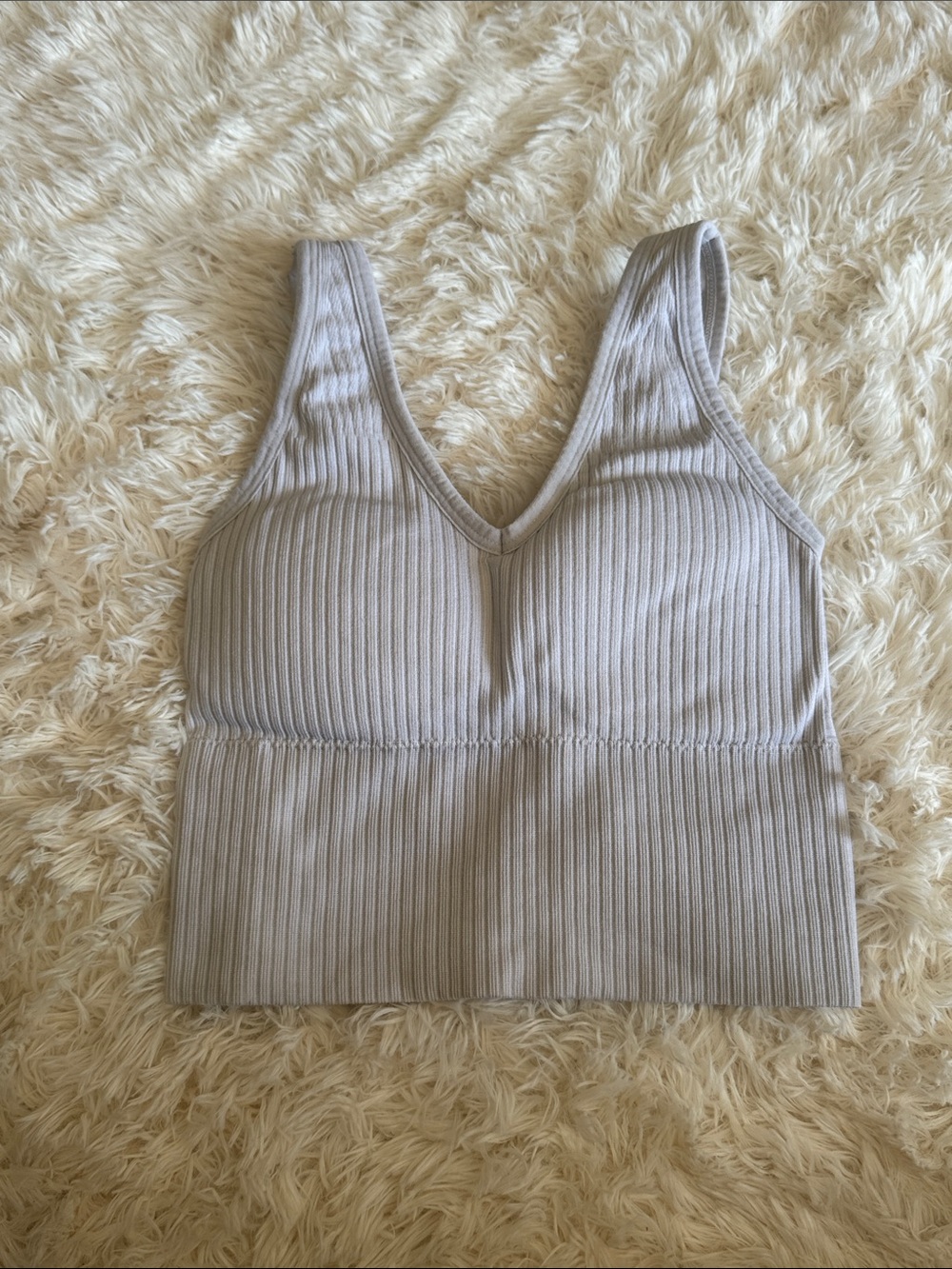 Ribbed V-Neck Comfort Cropped Top - White (XS)